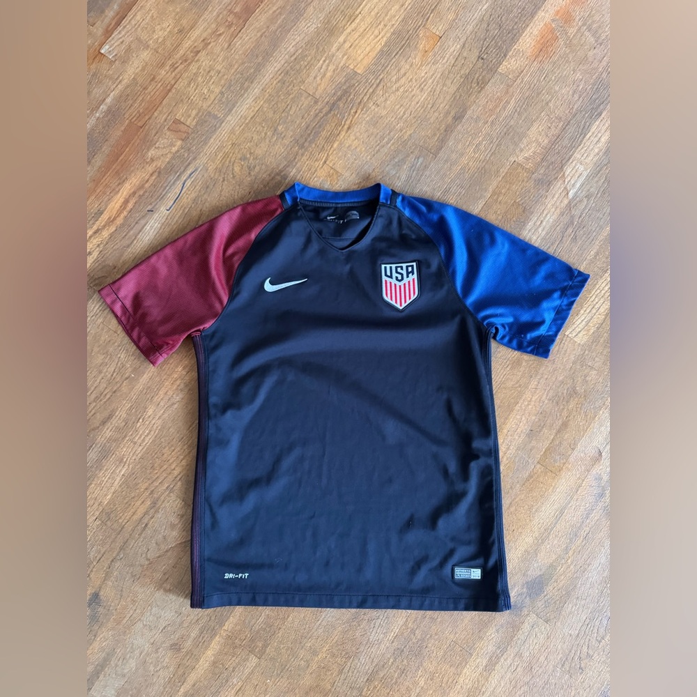 USA 2016 jersey. size medium.